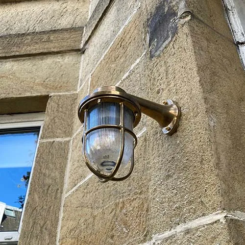 External bulkhead light replaced on a maintenance visit